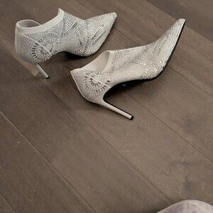 Formal dress shoes for ladies -- size 12 M